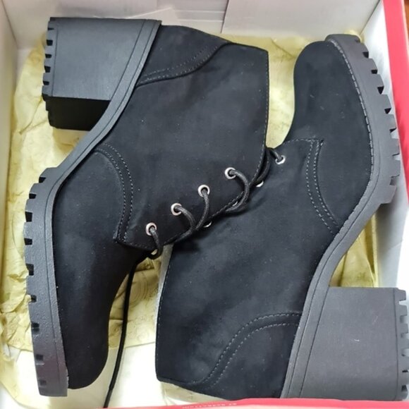 American Rag Reaghan Closed Toe Ankle Fashion Boots - Picture 6 of 7